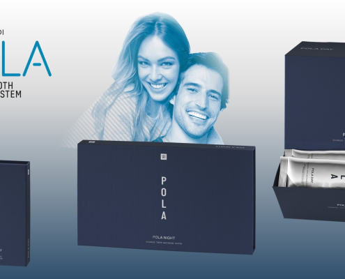 Pola day og night hjemmebleking pakker og et smilende par